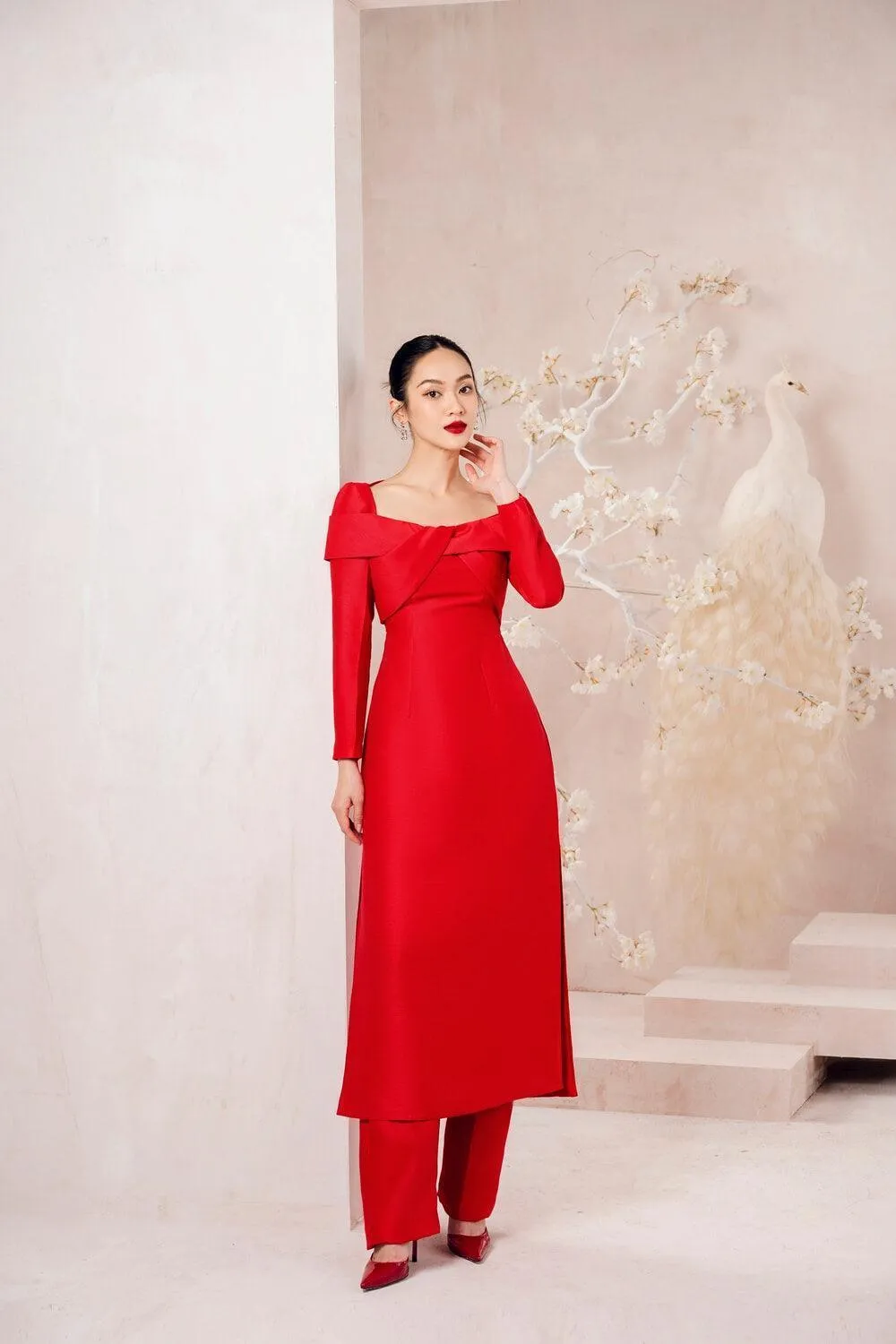 Beetle Square Neck Ao Dai Set