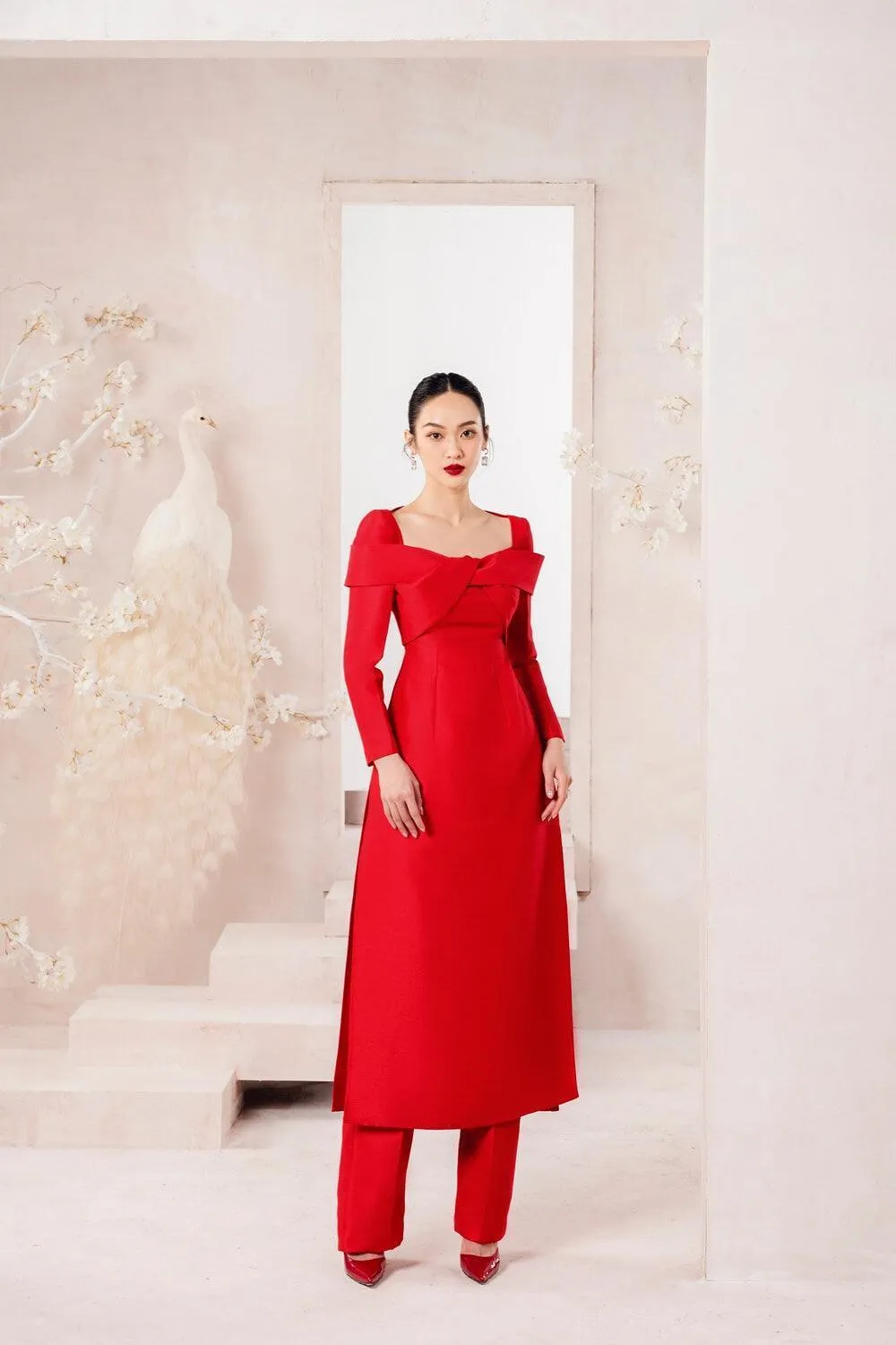 Beetle Square Neck Ao Dai Set