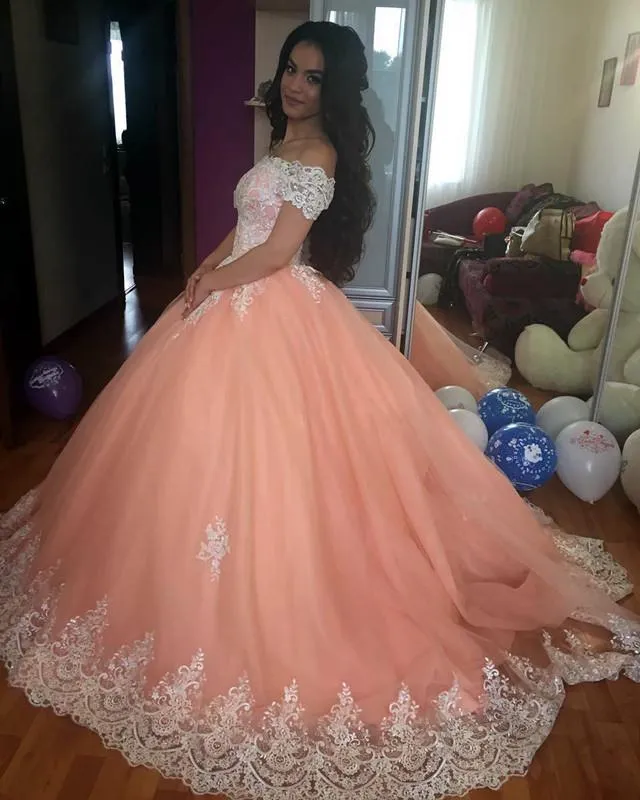 Elegant Lace Off The Shoulder Tulle Ball Gowns Quinceanera Dresses