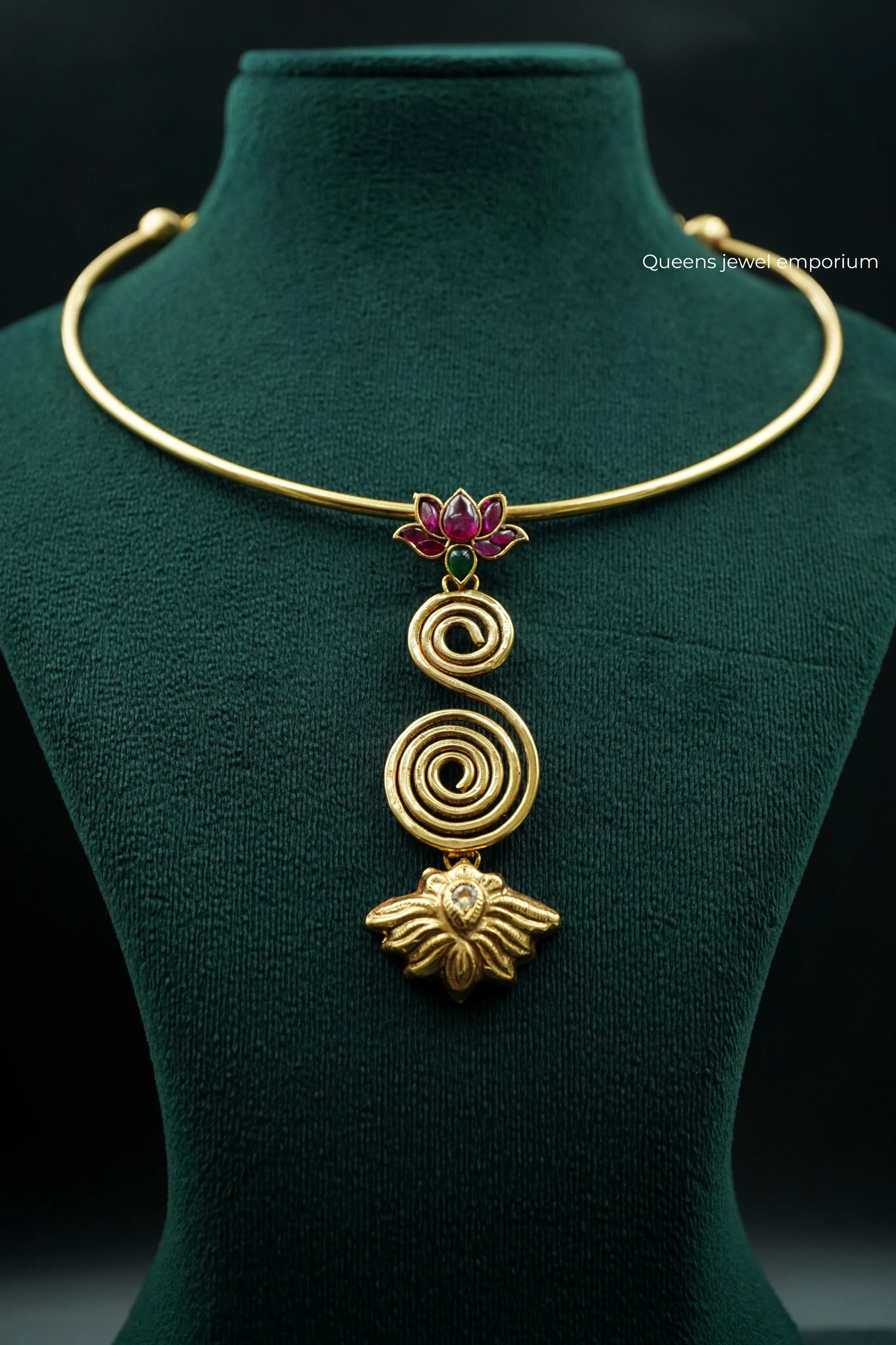 KIRUPA NECKLACE