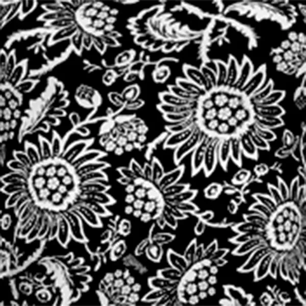 Printed Tee in Black Flower Power