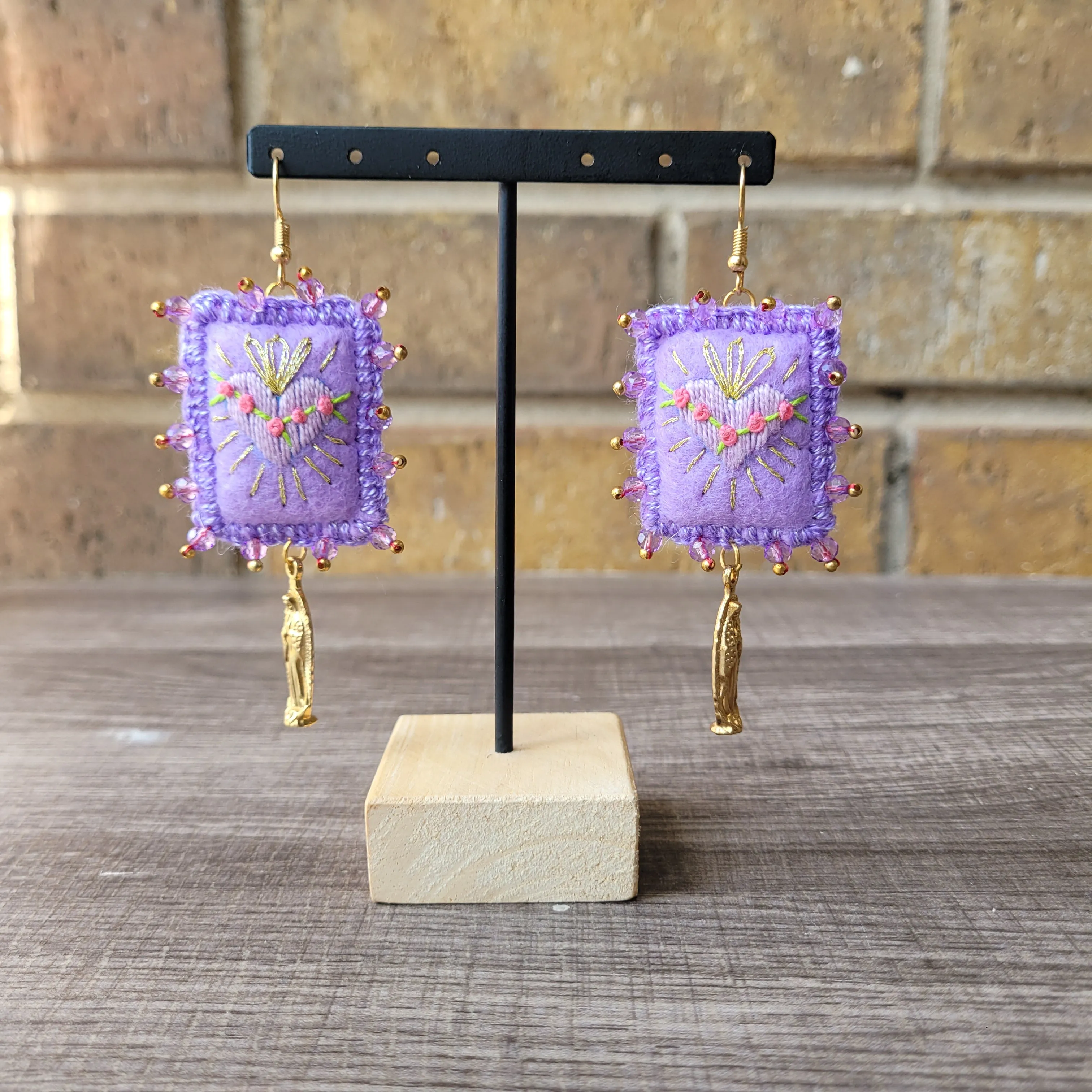 Virgen / purple sagrado corazon embroidered earrings